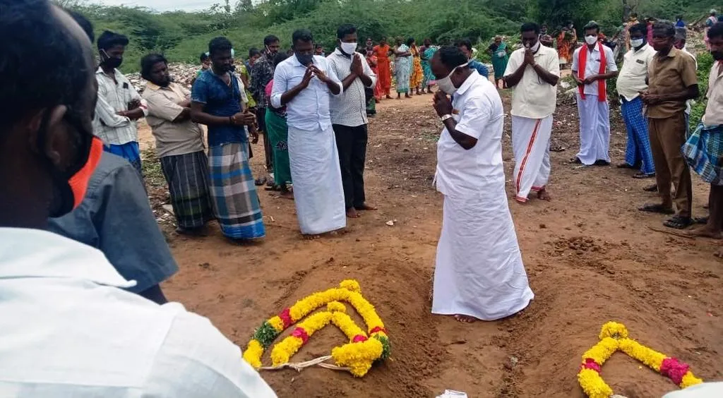 2 boys who fell in a septic tank and died Rs. CPM demands Rs 20 lakh compensation